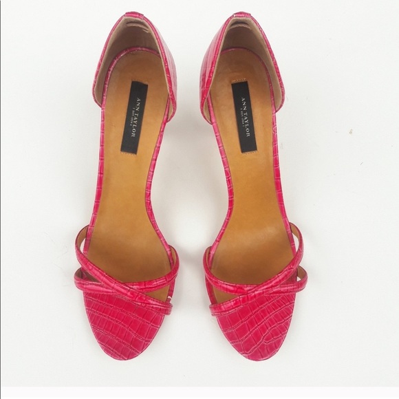 Ann Taylor Shoes - Ann Taylor Dorsay Chic Pink Heels